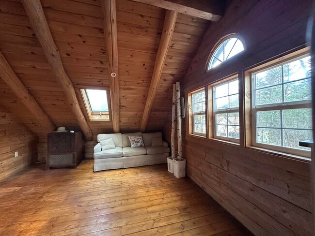 Building Photo - 14 Car Mar Ln