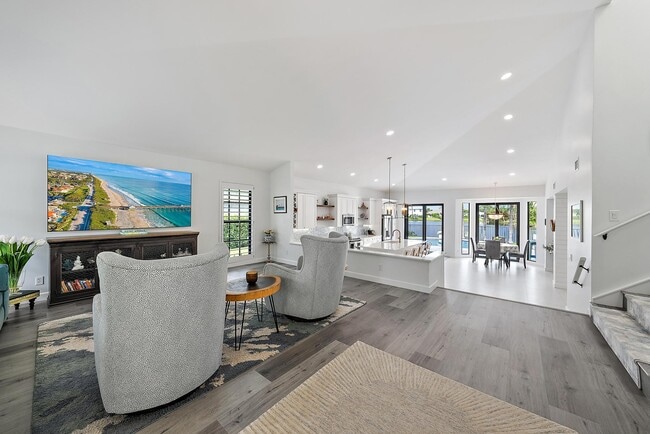 Building Photo - 129 Olympus Way