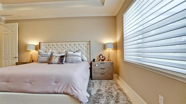 Building Photo - 5738 Hydrangea Cir