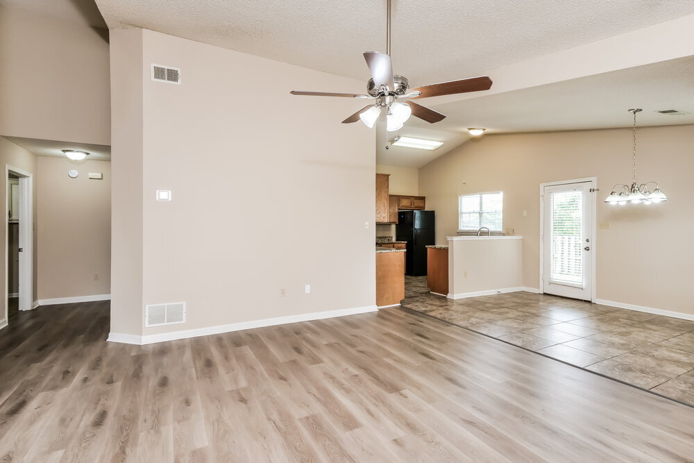 Building Photo - 1153 Charstone Dr