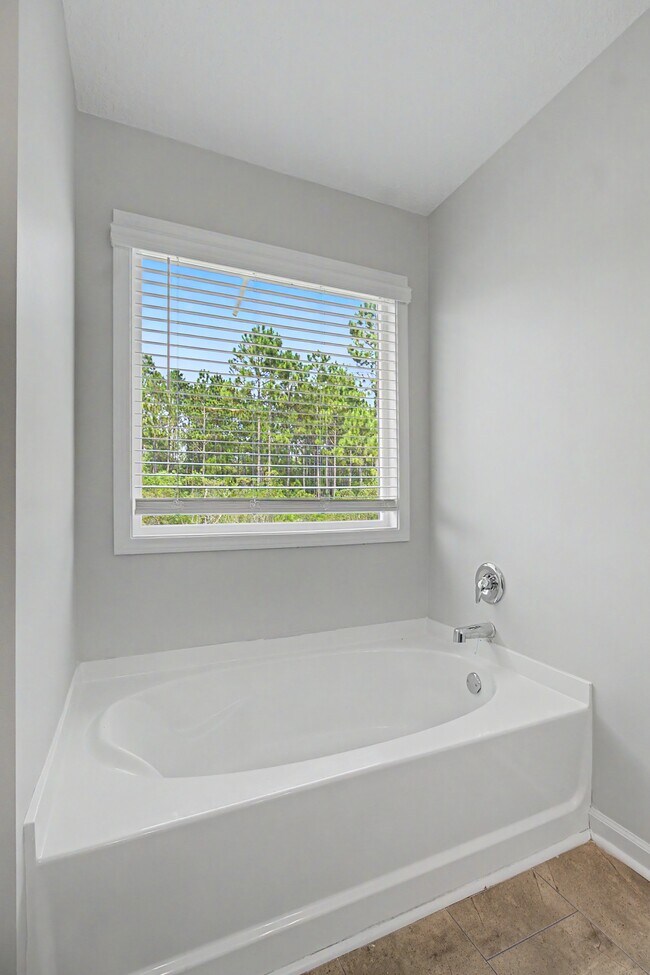 Building Photo - 454 Brightleaf Cir
