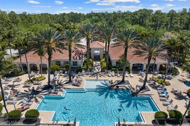 Building Photo - 1757 Tarpon Bay Dr S
