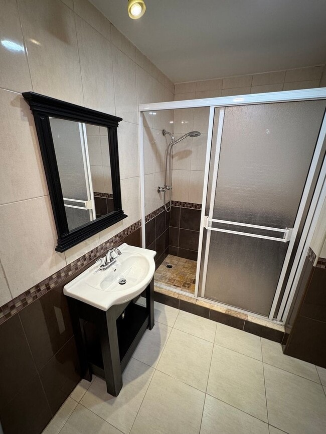 Building Photo - Newly Remodeled 2 Bedroom 2 Bath Condo in Chula Vista - $2600 a month