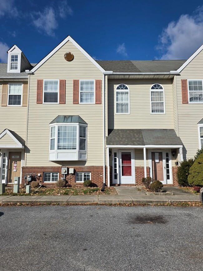Building Photo - Bay Tree Neighborhood in Dover