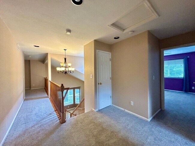 Building Photo - Spacious 3Bd Home in the Broadlands