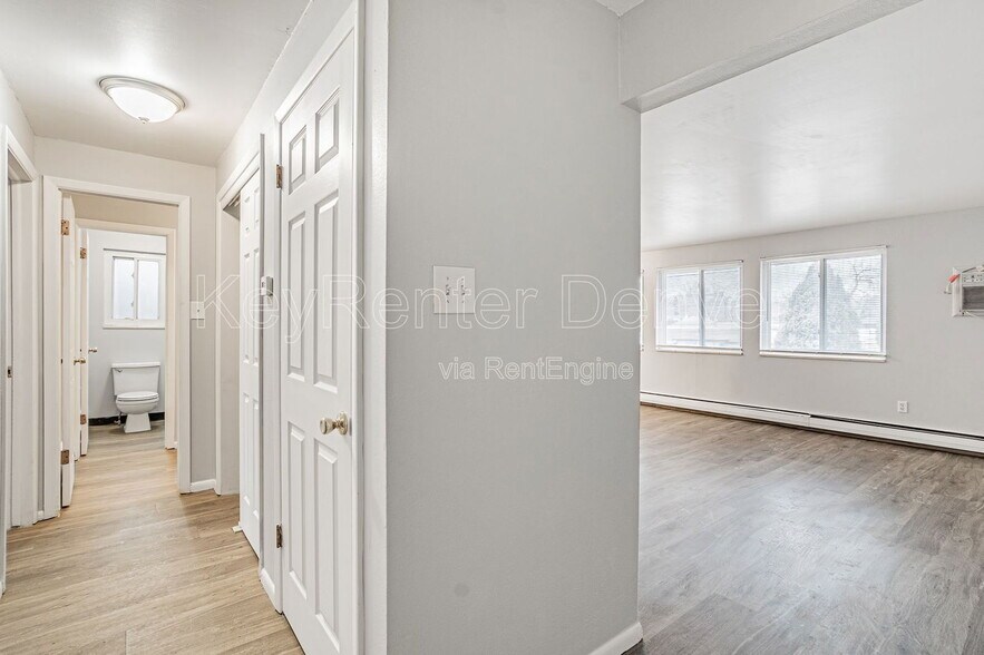 Building Photo - 1280 Zephyr St