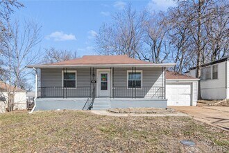 Building Photo - 7471 Sharon Dr