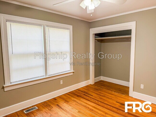 Building Photo - 613 Pittman St