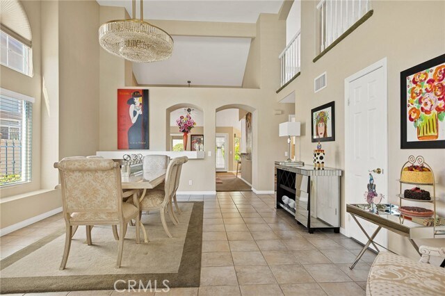 Building Photo - 1521 Fairway Oaks Ave