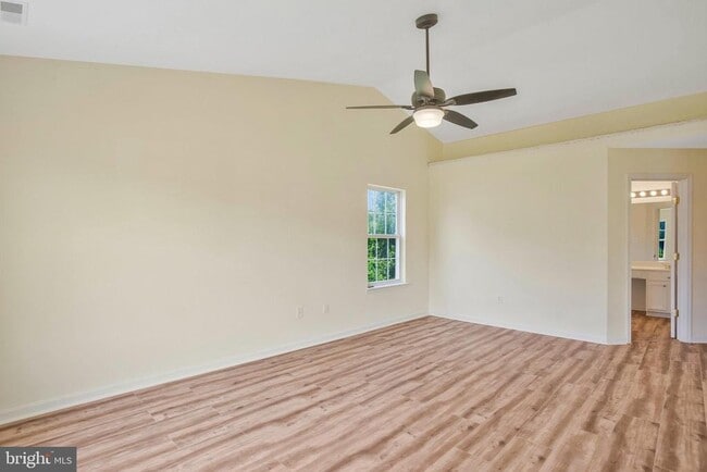 Building Photo - 9112 Granite Ct