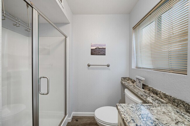 Building Photo - Mission Valley Beautiful Townhome Fully Furnished with A/C, Laundry + Parking