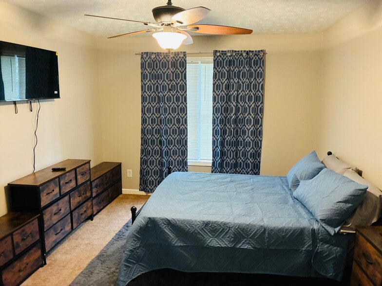 Building Photo - 1098 Deshon Trail