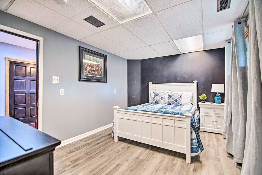 Building Photo - 1003 N Rd