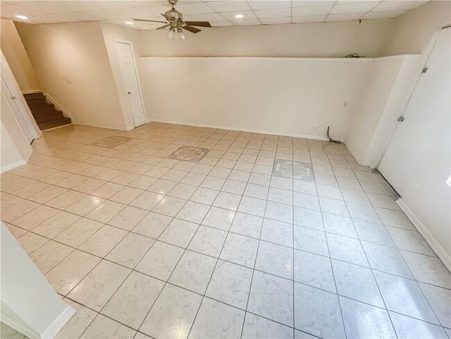 Building Photo - 140 Calborne Ct