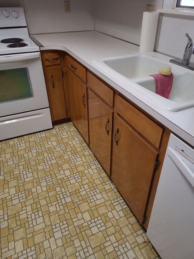 Building Photo - 650 Butler Blvd