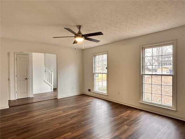 Building Photo - 1202 Grayland Dr
