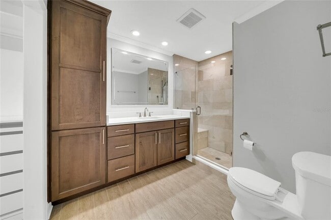 Building Photo - 8714 Cove Ct