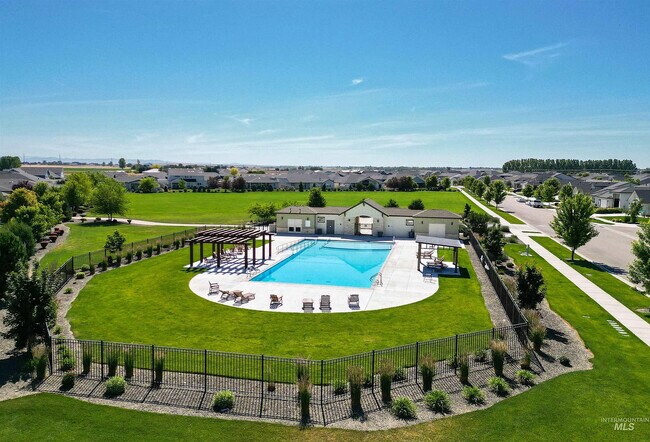 Building Photo - 9042 S La Pampa Way