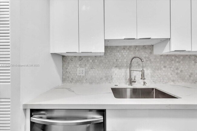 Building Photo - 1201 SW 128th Terrace