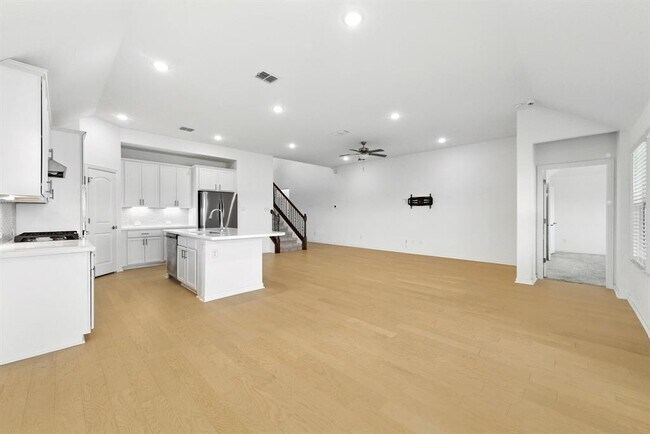 Building Photo - 140 Periwinkle Ln