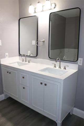 Building Photo - 1425 Knottingham Dr