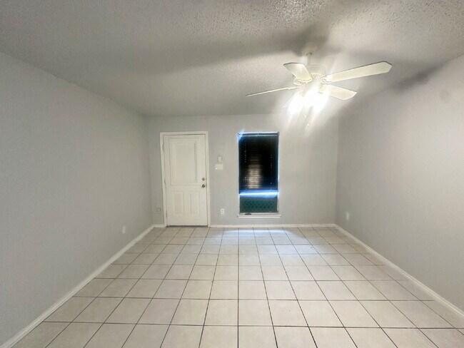 Primary Photo - 1311 Hortencia Ave