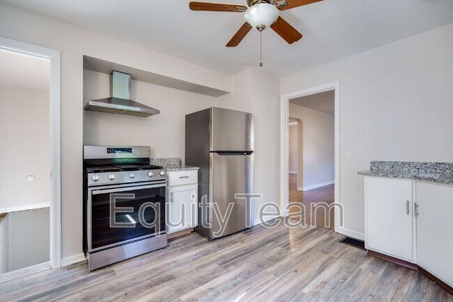 Building Photo - 6949 Marbev Dr