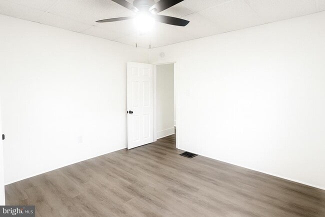 Building Photo - 1100-2 Wesley Ave