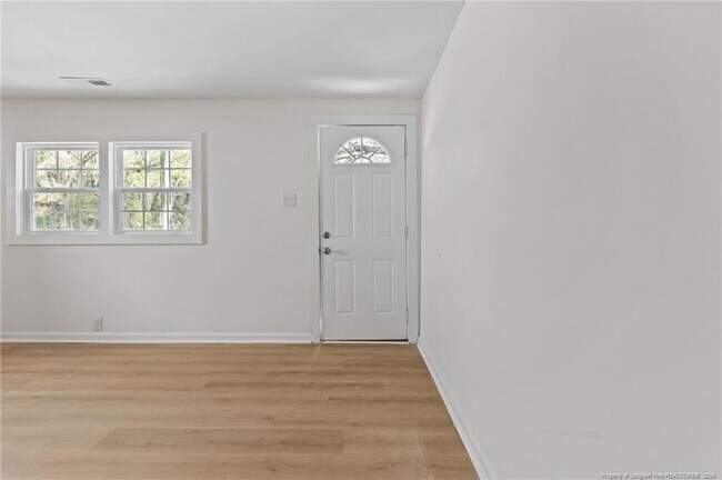 Building Photo - 5109 Higgins St