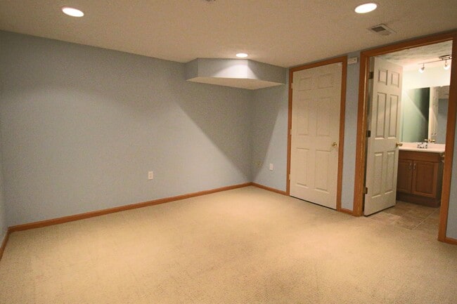 Building Photo - 1720 Messner Dr