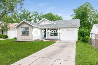 Building Photo - 3 Bedroom Pet-Friendly Home in St. Louis, MO with Main Street Renewal