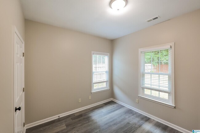 Building Photo - 317 Old Cahaba Trail