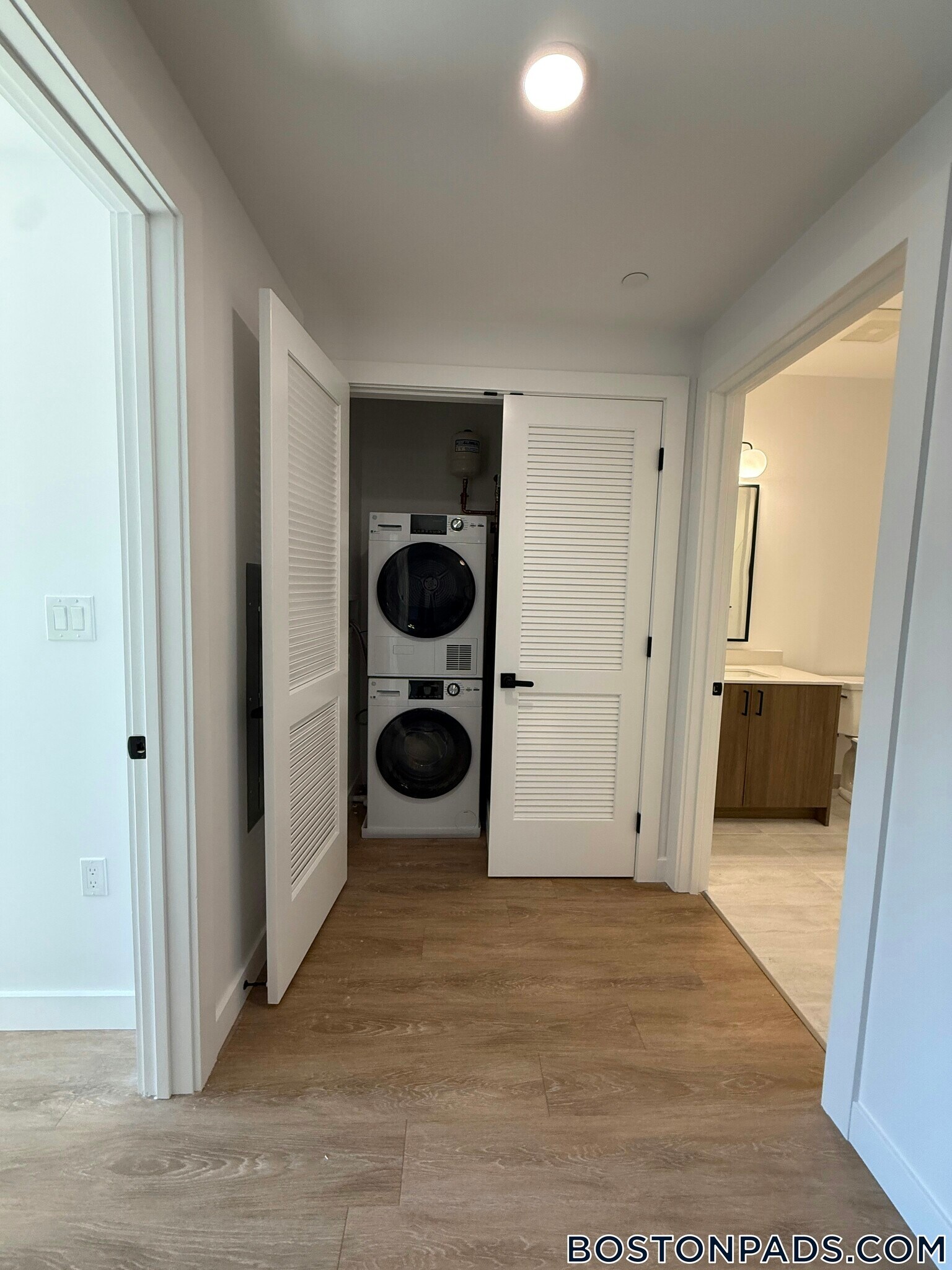 Building Photo - 199 Gardner St