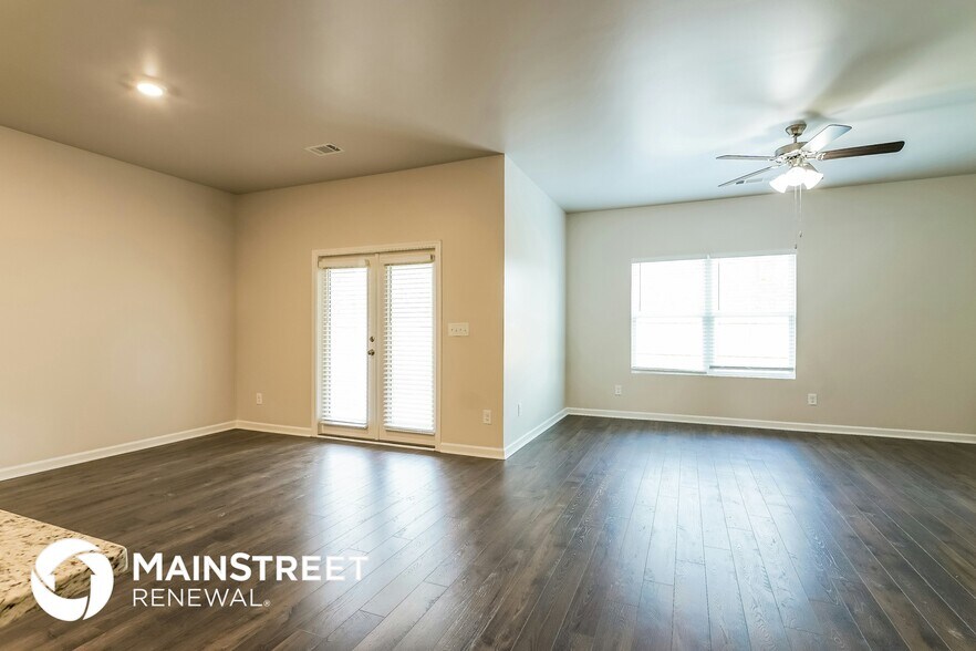 Building Photo - 4056 Pk Cv Wy