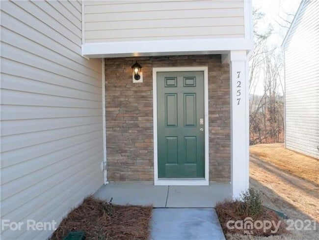 Building Photo - 7257 Finnigan Rd