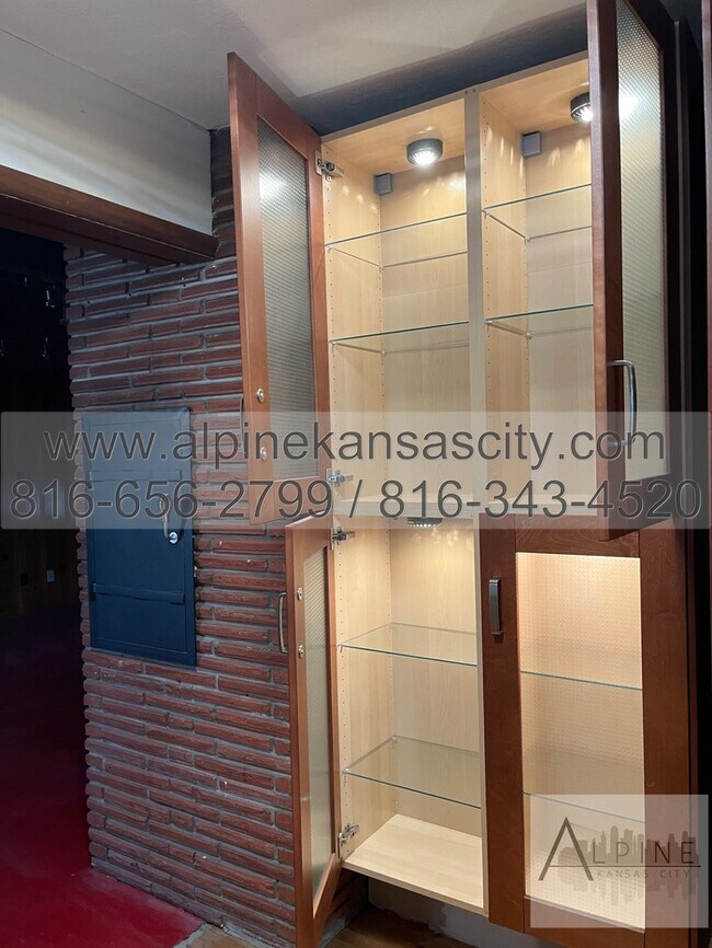 Building Photo - Spacious One Level Home on HUGE LOT!