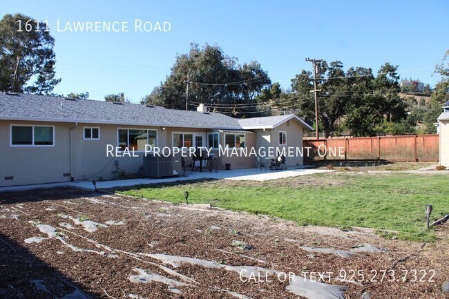 Building Photo - 1611 Lawrence Rd