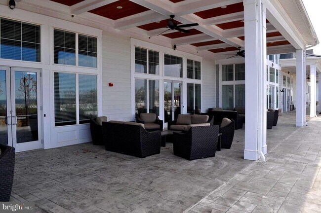 Building Photo - 170 Harrier Wy