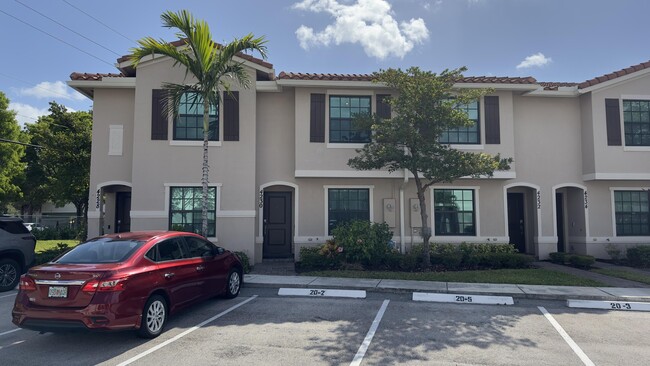 Building Photo - 4230 Napoli Lake Dr