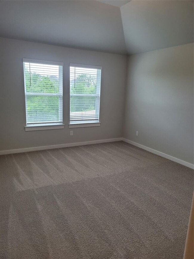 Building Photo - 121 Tall Grass Dr