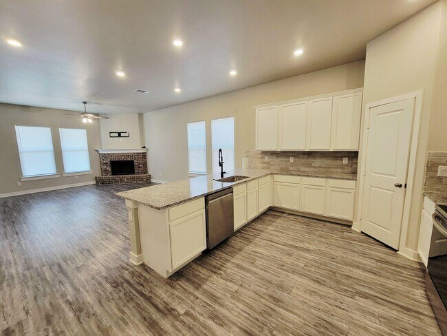 Building Photo - 3316 Viola Ave