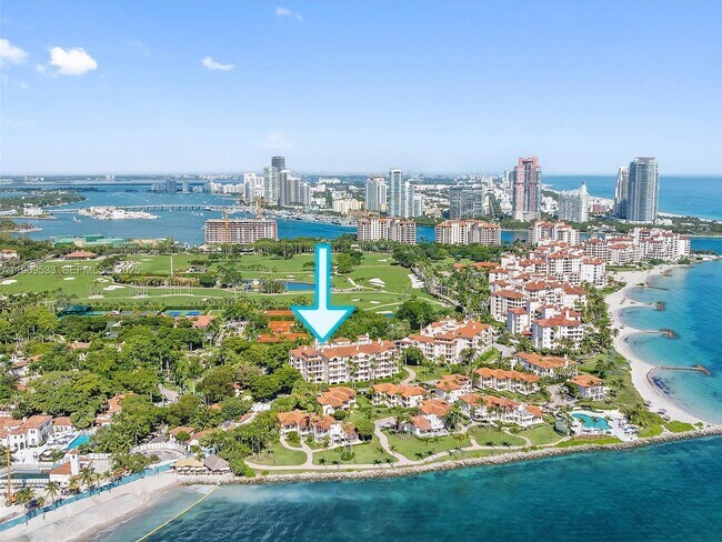 Building Photo - 19116 Fisher Island Dr