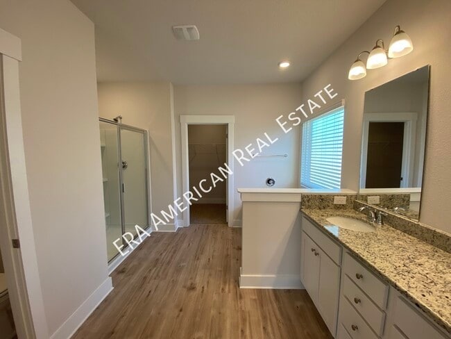 Building Photo - 3398 Southwind Dr