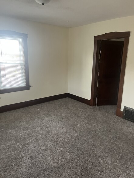 main bedroom - 2007 14th St