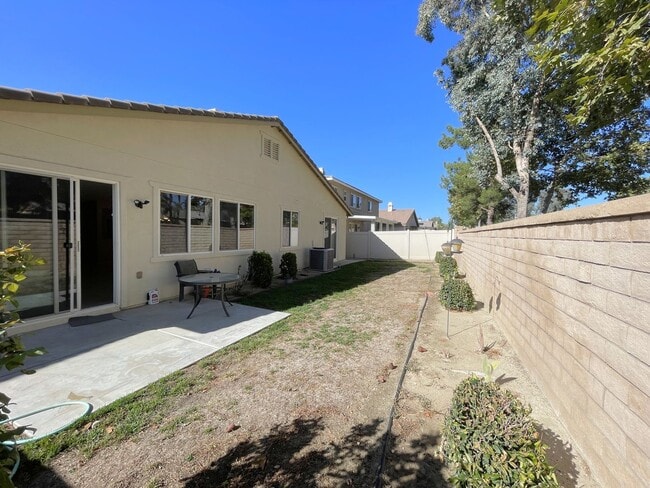 Building Photo - Nice Single-Story 4-Bedroom Home Available in Beaumont!