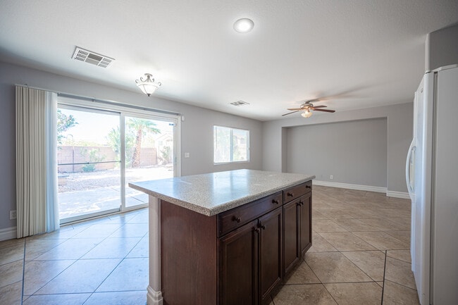 Building Photo - 248 Tie Breaker Ct