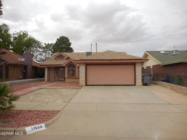 Primary Photo - 11629 Kristy Weaver Dr