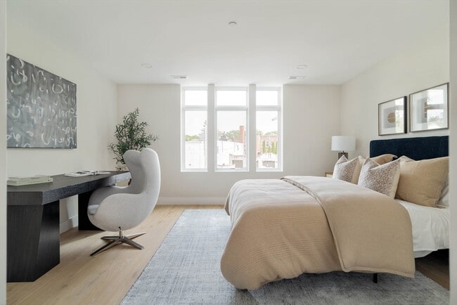 Building Photo - 20 Kinmonth Rd