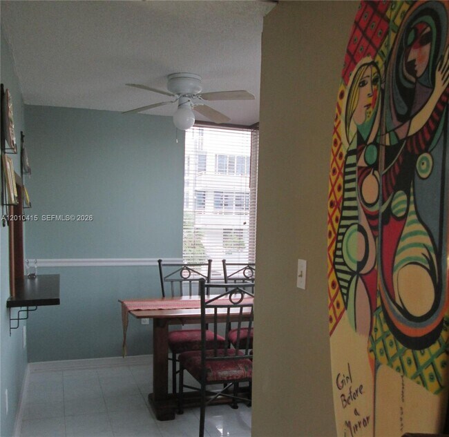 Building Photo - 250 180th Dr