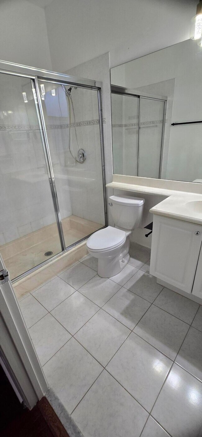 Building Photo - 3919 Passion Flower Rd